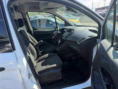 Used 2016 Ford Transit Connect XL FWD image 27