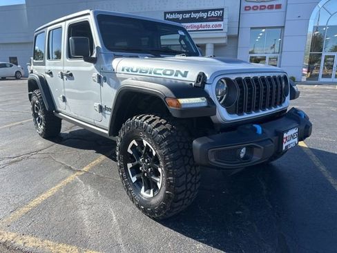 Used 2024 Jeep Wrangler Unlimited Rubicon 4xe image 4