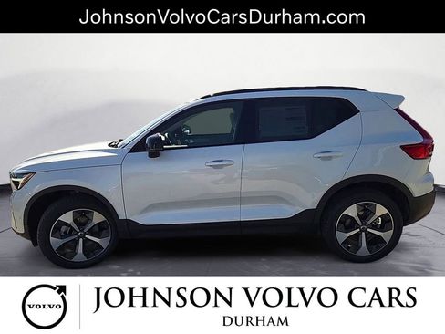New 2026 Volvo XC40 B5 Plus w/ Protection Package Premier image 9
