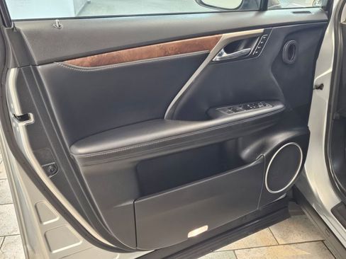 Used 2022 Lexus RX 350L Premium image 20