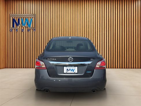Used 2013 Nissan Altima 2.5 SL w/ Technology Pkg FWD image 57