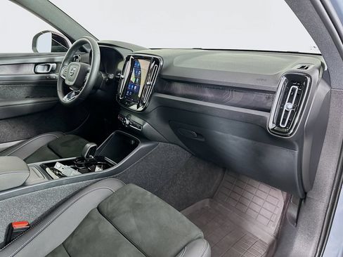 Used 2023 Volvo XC40 Recharge Ultimate w/ Protection Package Premier AWD/4WD image 29
