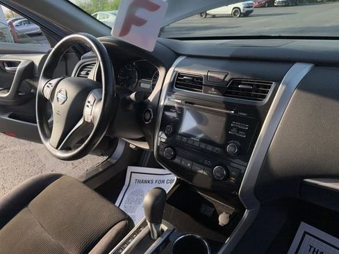 Used 2013 Nissan Altima 2.5 SV image 18