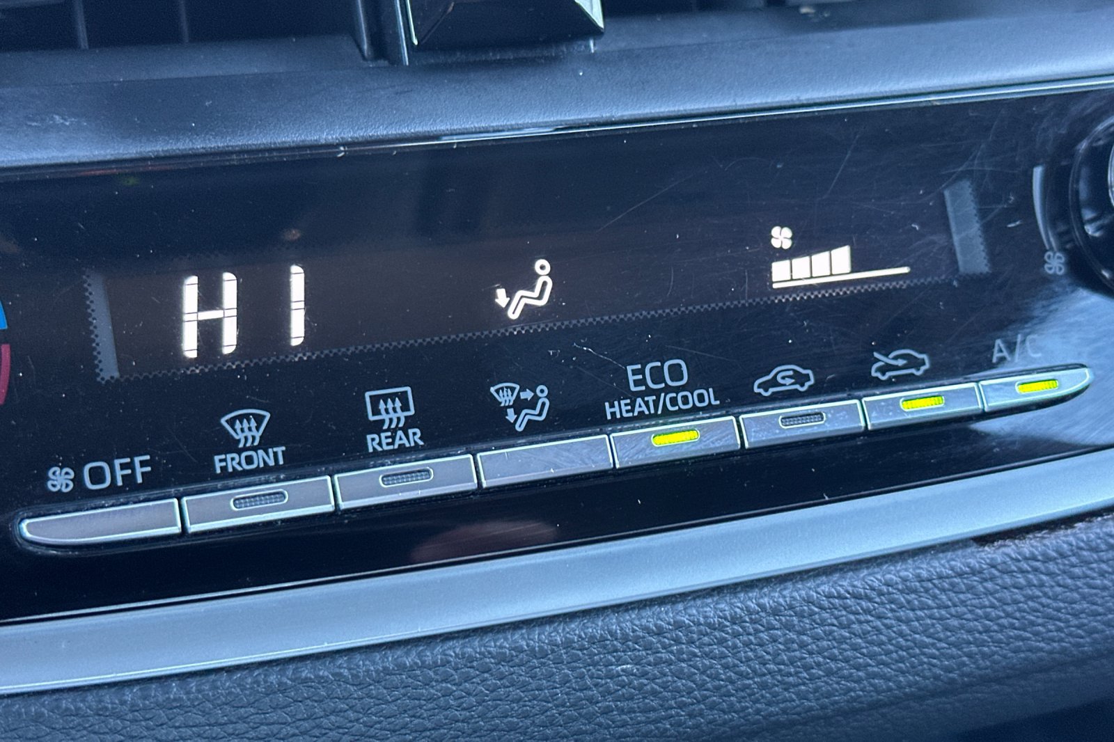 Used 2024 Toyota Corolla LE FWD image 30
