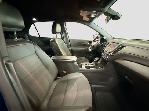 Used 2022 Chevrolet Equinox RS image 27