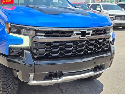 Used 2025 Chevrolet Silverado 1500 ZR2 w/ Technology Package AWD/4WD image 8