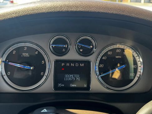 Used 2011 Cadillac Escalade ESV Luxury AWD/4WD image 29