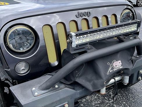 Used 2014 Jeep Wrangler Unlimited Sahara w/ Connectivity Group image 34