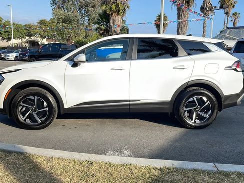 Used 2023 Kia Sportage LX AWD/4WD image 5