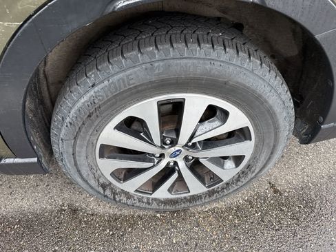 Used 2022 Subaru Outback Premium w/ Popular Package #1 AWD/4WD image 7