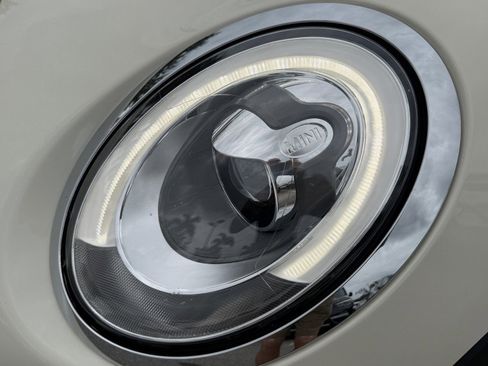 Used 2017 MINI Cooper S FWD image 9