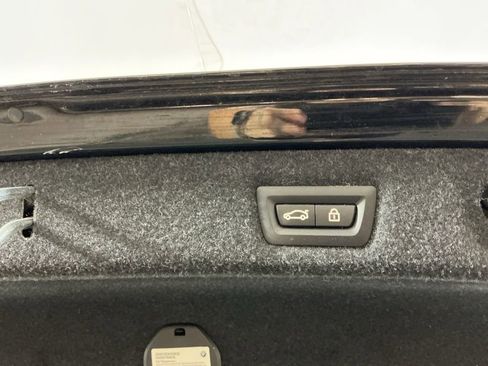 Used 2021 BMW 540i w/ Convenience Package image 29