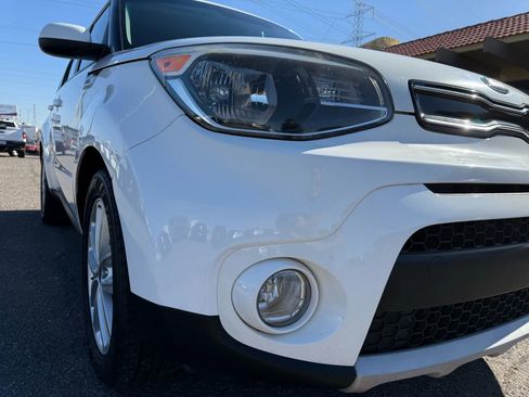 Used 2019 Kia Soul + image 38