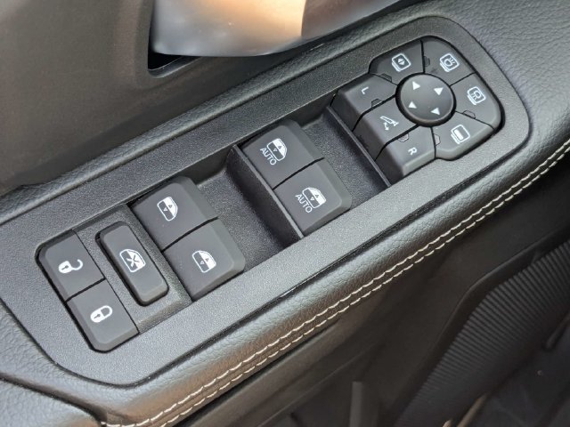 New 2026 RAM 3500 Big Horn AWD/4WD image 23