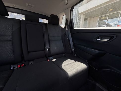 Used 2025 Nissan Rogue SV image 42