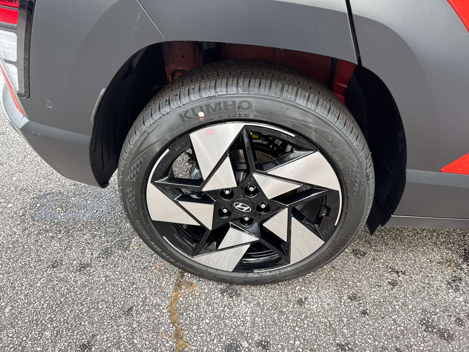 New 2026 Hyundai Kona Limited FWD image 18