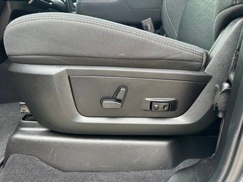 Certified 2026 RAM 2500 Big Horn AWD/4WD image 11
