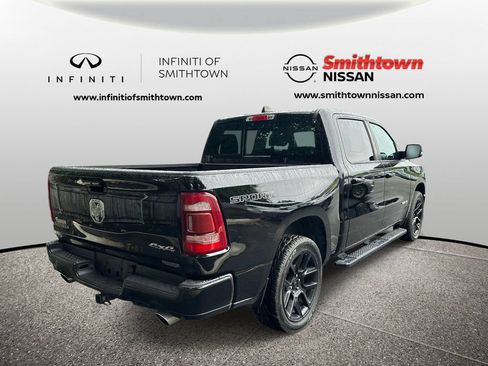 Used 2023 RAM 1500 Laramie AWD/4WD image 5