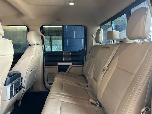 Used 2019 Ford F250 Lariat w/ Lariat Value Package image 10