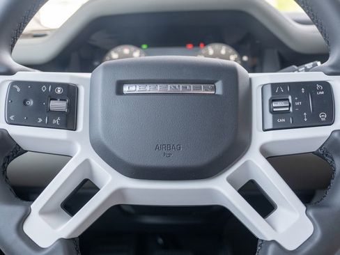 New 2026 Land Rover Defender 110 X-Dynamic SE AWD/4WD image 14
