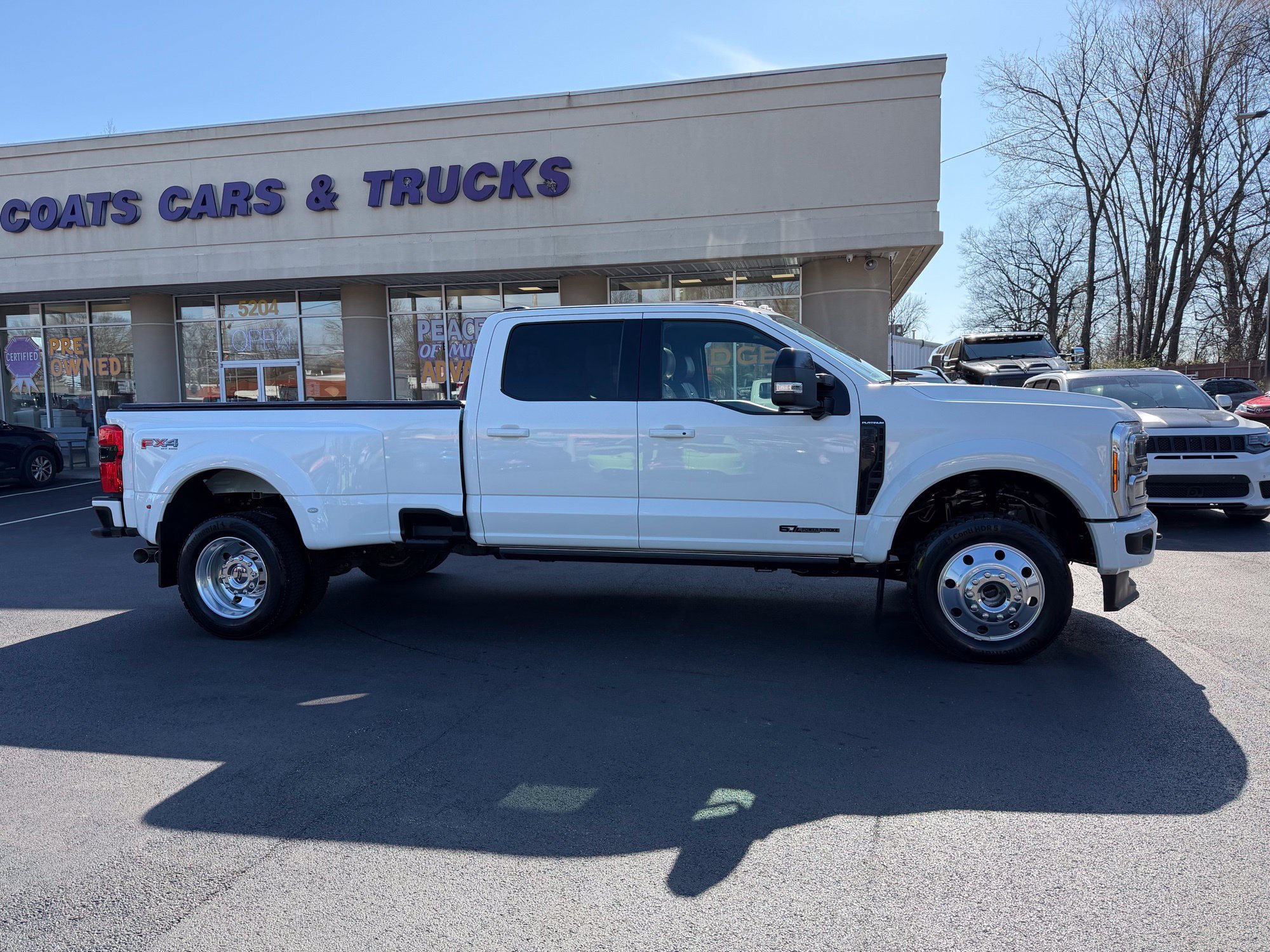 Used 2025 Ford F450 Platinum w/ FX4 Off-Road Package AWD/4WD image 7