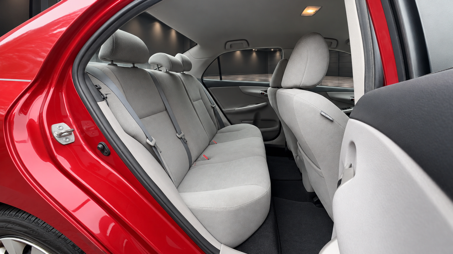 Used 2013 Toyota Corolla LE FWD image 11