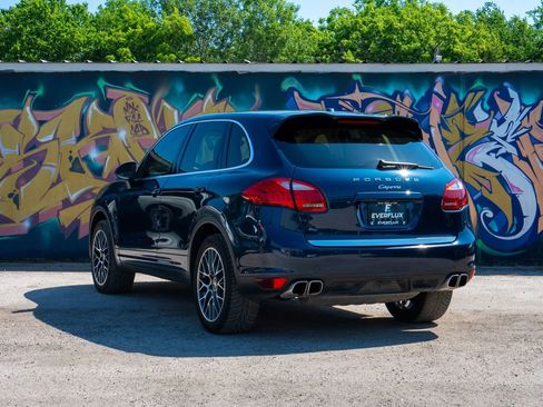 Used 2014 Porsche Cayenne AWD/4WD image 14