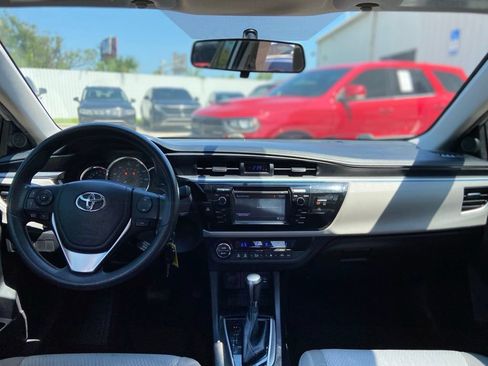 Used 2014 Toyota Corolla LE FWD image 26