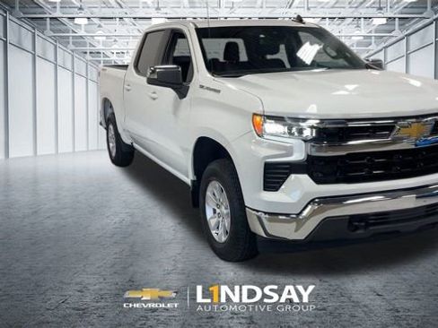 Used 2025 Chevrolet Silverado 1500 LT image 4