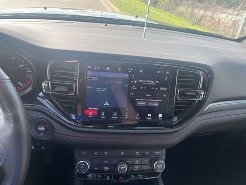 Used 2024 Dodge Durango GT AWD/4WD image 8