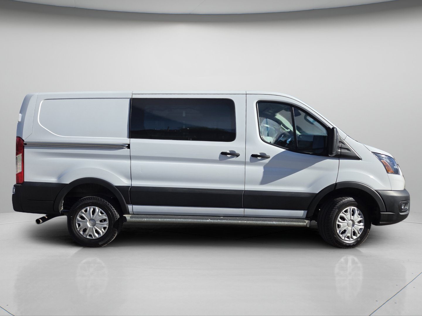 Used 2023 Ford Transit 250 Low Roof w/ Exterior Upgrade Package RWD image 19