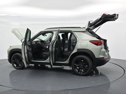 New 2026 Chevrolet TrailBlazer LT w/ Midnight Edition FWD image 42