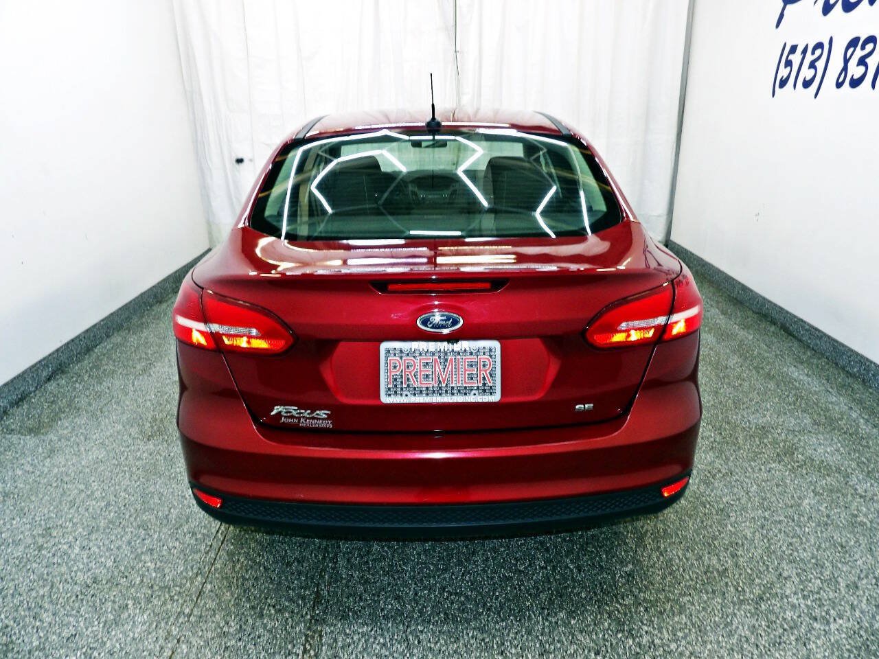 Used 2017 Ford Focus SE FWD image 5