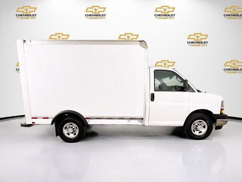 Used 2021 Chevrolet Express 3500 w/ Power Convenience Package RWD image 8