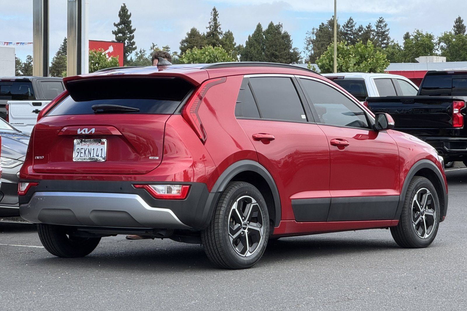 Used 2023 Kia Niro EX FWD image 5