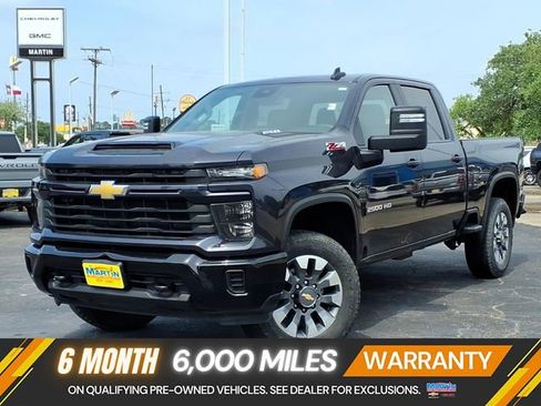 Used 2024 Chevrolet Silverado 2500 Custom w/ Custom Value Package AWD/4WD image 1