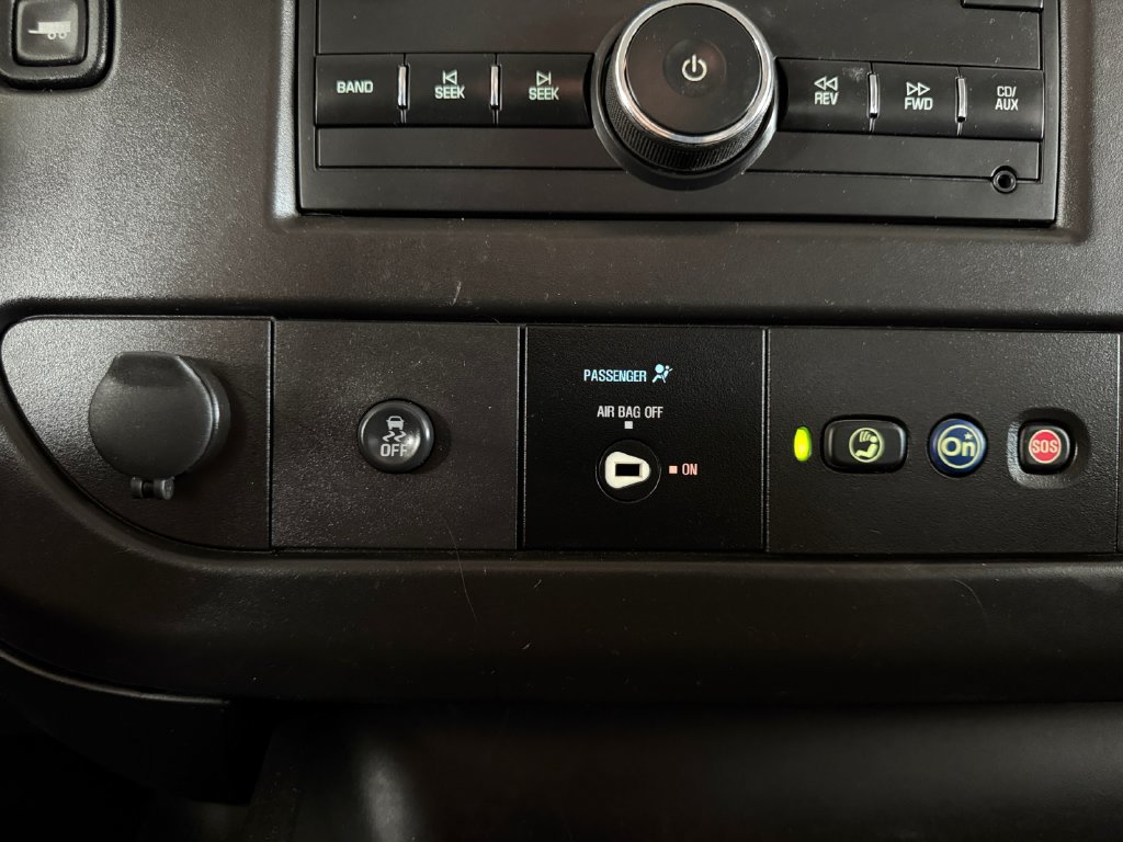 Used 2019 Chevrolet Express 3500 LS RWD image 24