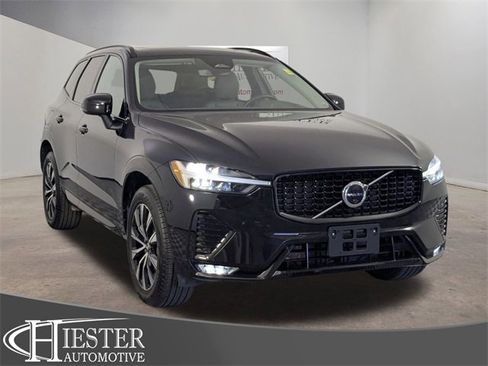 Used 2025 Volvo XC60 B5 Plus image 1
