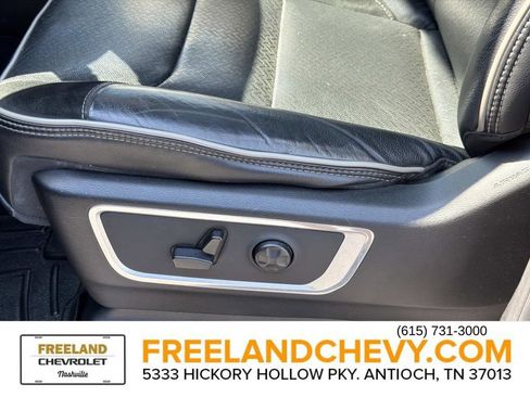 Used 2019 RAM 1500 Laramie w/ Sport Appearance Package AWD/4WD image 23