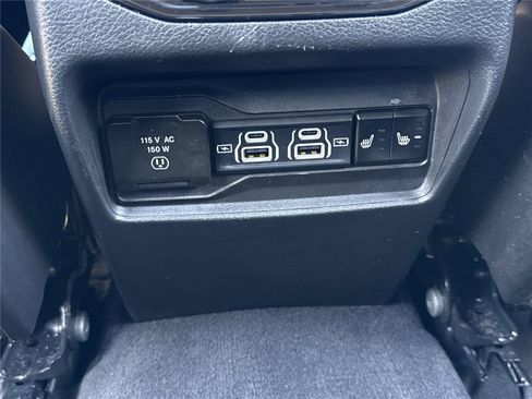 Used 2024 Jeep Grand Cherokee Limited AWD/4WD image 19