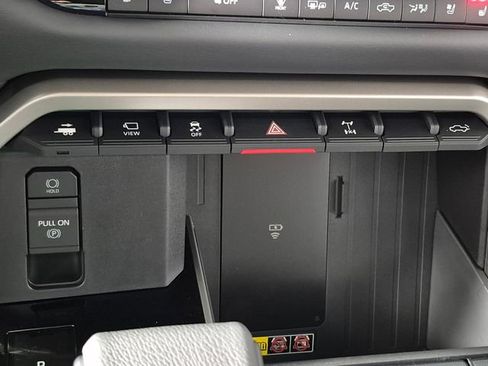 New 2026 Toyota Tundra Platinum AWD/4WD image 19