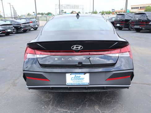 New 2026 Hyundai Elantra Sport FWD image 8
