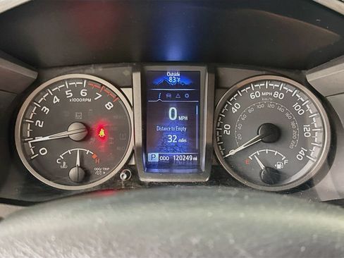 Used 2020 Toyota Tacoma TRD Off-Road w/ Technology Package AWD/4WD image 14
