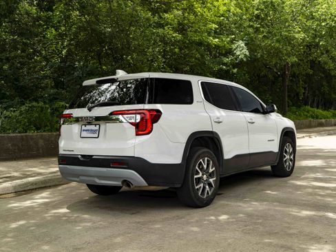 Used 2021 GMC Acadia SLE FWD image 8