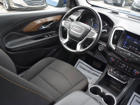 Used 2021 GMC Terrain SLE w/ Driver Convenience Package image 13