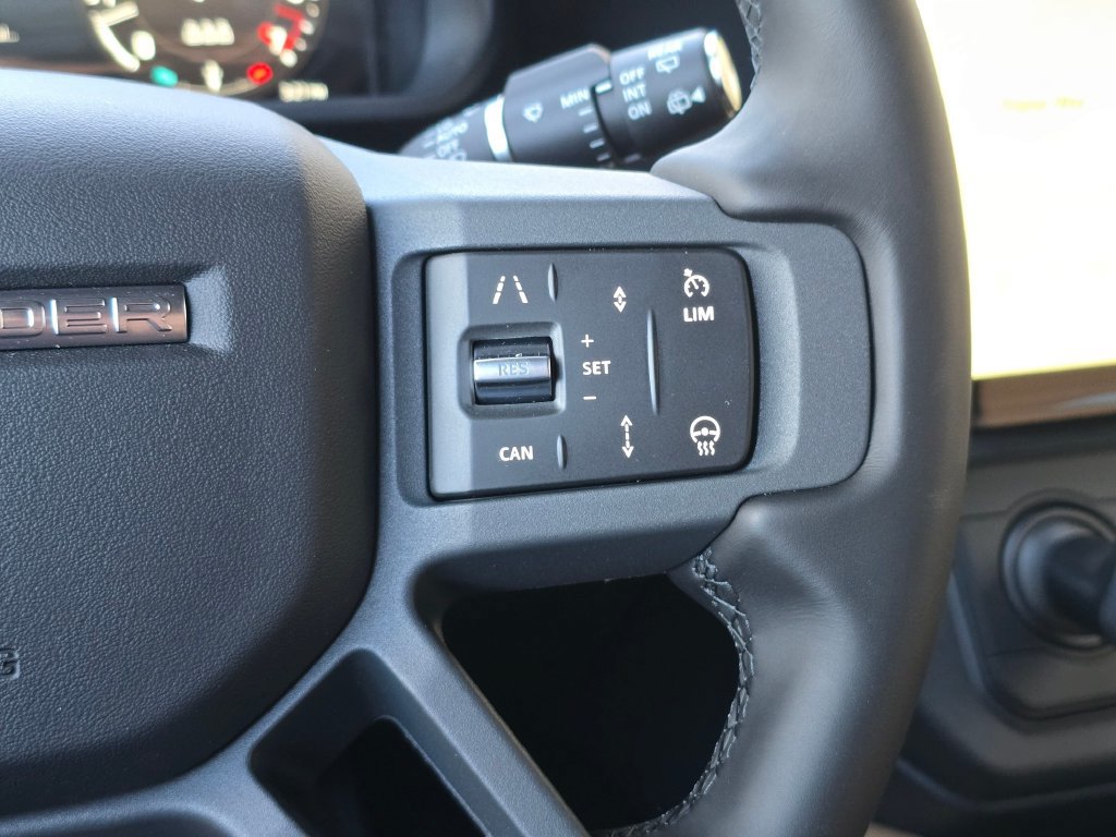 New 2026 Land Rover Defender 110 S AWD/4WD image 17