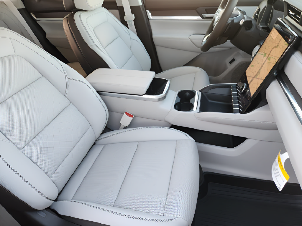 New 2027 GMC Terrain Denali w/ LPO, Floor Liner Package AWD/4WD image 9
