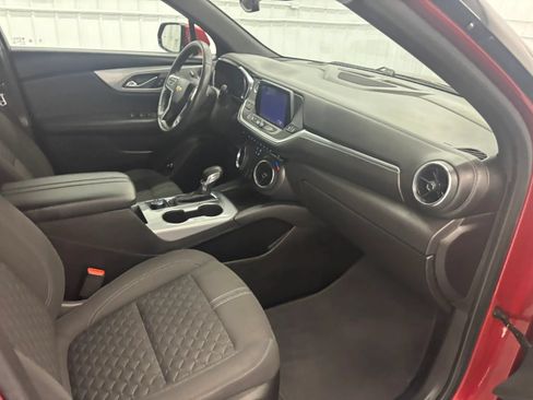 Used 2021 Chevrolet Blazer LT AWD/4WD image 46