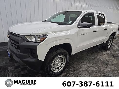 Used 2026 Chevrolet Colorado W/T w/ Advanced Trailering Package AWD/4WD image 9