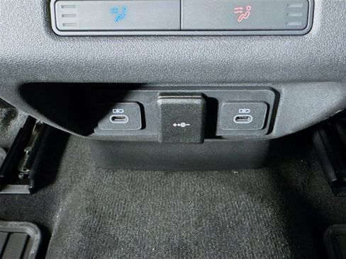 Used 2026 Land Rover Range Rover Evoque S image 28